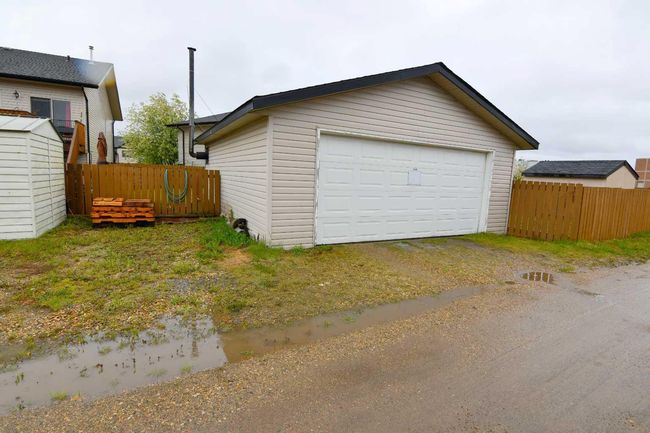 49 Prairie Ridge Close, Townhouse with 2 bedrooms, 2 bathrooms and 3 parking in Blackfalds AB | Image 4