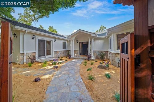 921 Foye Dr, Lafayette, CA, 94549-4601 | Card Image