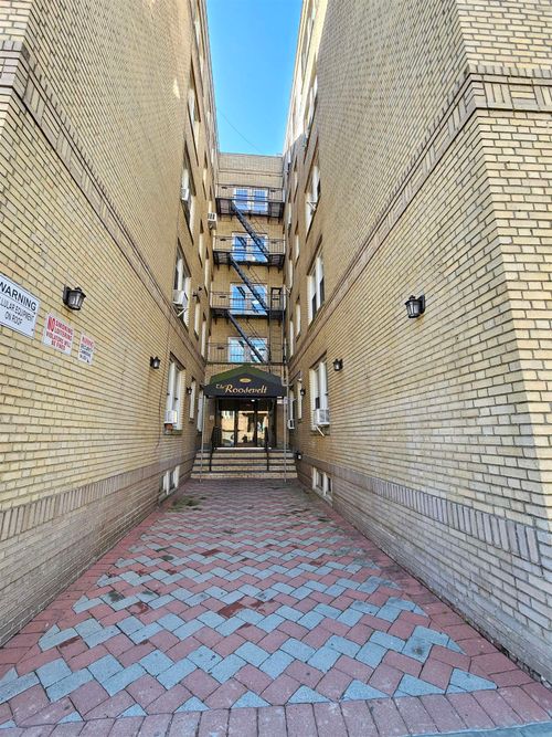 apt-e8-201 45th St, Union City, NJ, 07087-6357 | Card Image