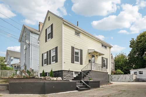 39 Tappan St, Everett, MA, 02149-1307 | Card Image