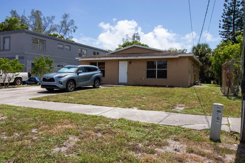 230 Sw 8th St, Deerfield Beach, FL, 33441-5212 | Card Image