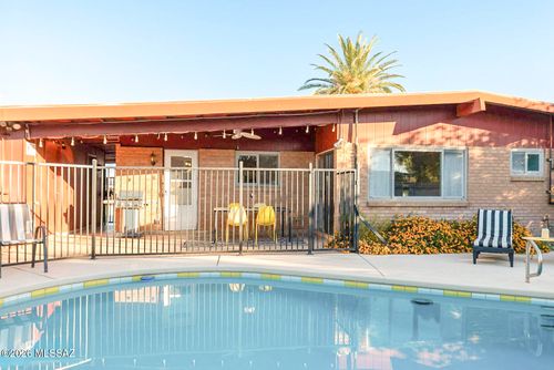 8320 E Shiloh Street, Tucson, AZ, 85710 | Card Image