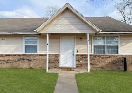 b-909 Durham Pl, Bentonville, AR, 72712-6485 | Card Image