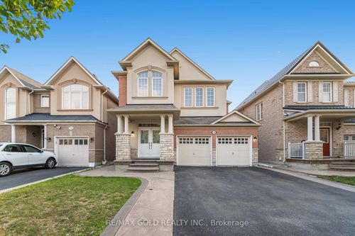 18 Seascape Cres, Brampton, ON, L6P3C4 | Card Image