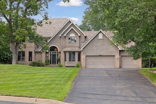 2204 Wildwood Ct, Burnsville, MN, 55306-5390 | Card Image