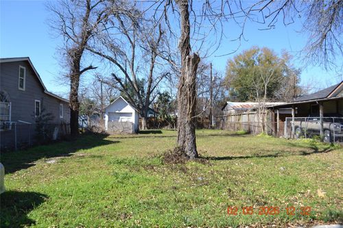 526 Kress St, Houston, TX, 77020-4908 | Card Image