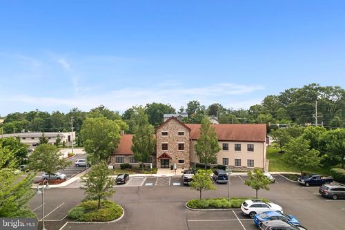 1600 N Bethlehem Pike, LOWER GWYNEDD, PA, 19002-1428 | Card Image