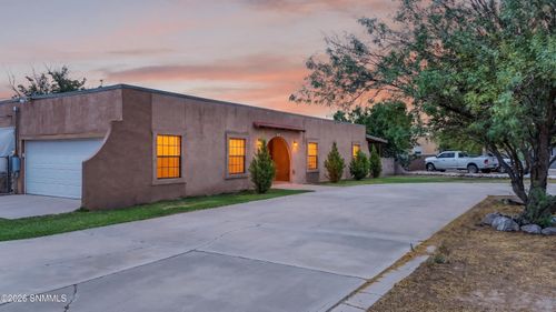 855 Trojan Loop, Las Cruces, NM, 88007-5127 | Card Image