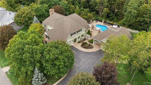 811 Knighthood Cir, Fayetteville, NY, 13066-8720 | Card Image