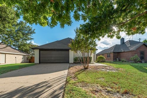 533 Bowie St, Forney, TX, 75126-9787 | Card Image