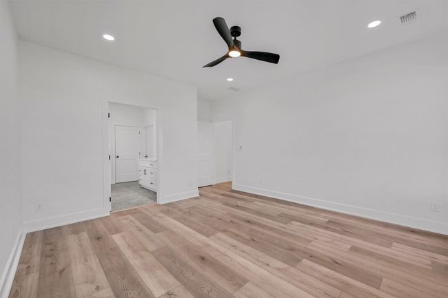 1220 Cr 4045, House other with 4 bedrooms, 2 bathrooms and null parking in Savoy TX | Image 19