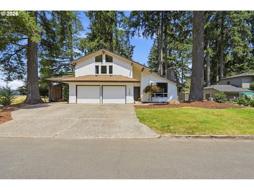 720 Ne 31st Pl, Canby, OR, 97013-2104 | Card Image