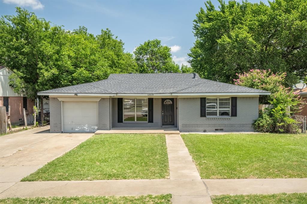 Bandera Ln, Garland, TX 75040