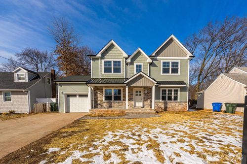 68 Longfellow Dr, Colonia, NJ, 07067-3031 | Card Image