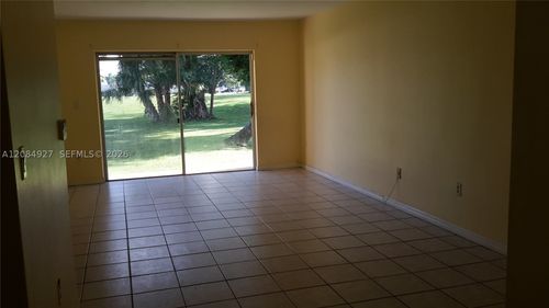d101-7400 Miami Lakes, Miami Lakes, FL, 33014 | Card Image