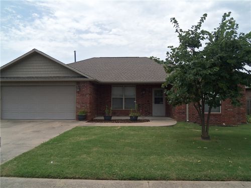 1902 N Messick Ct, Siloam Springs, AR, 72761-8362 | Card Image