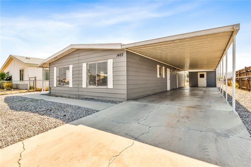 1423 Tonto Dr, Bullhead City, AZ, 86442-6661 | Card Image