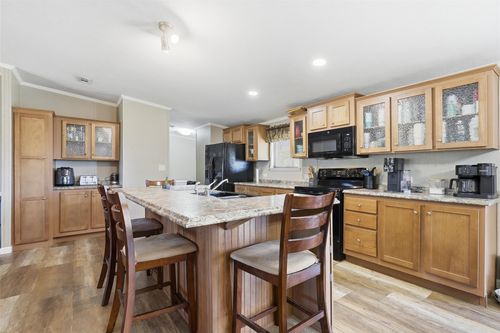 904 Casa Vista Dr, Rio Vista, TX, 76093-2826 | Card Image