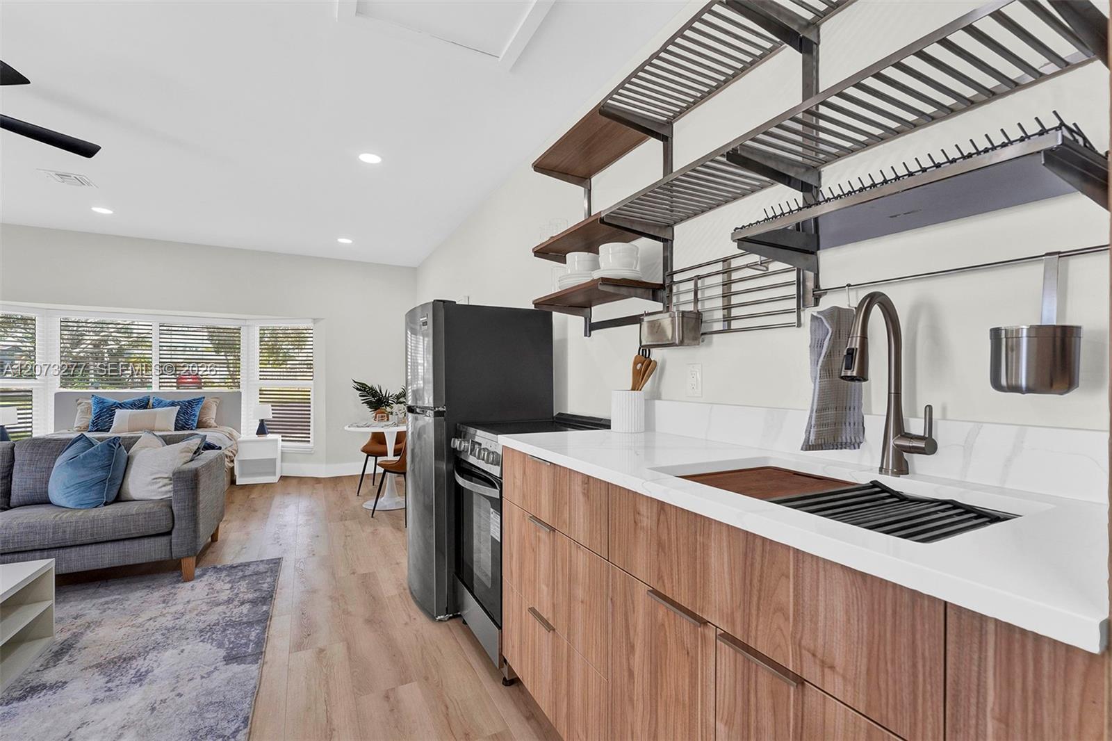 Residential Lease in Sunrise 2
