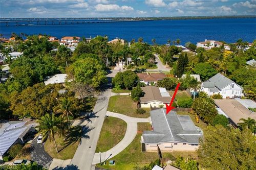 1239 Stadler Dr, FORT MYERS, FL, 33901-8734 | Card Image