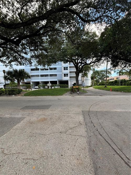 504-3301 Spanish Moss Ter, Lauderhill, FL, 33319 | Card Image