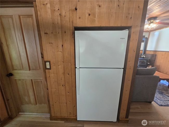 Great use of space with this built in refrigerator. | Image 11