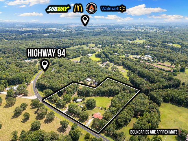 17127 N Highway 94, House other with 2 bedrooms, 2 bathrooms and null parking in Pea Ridge AR | Image 45