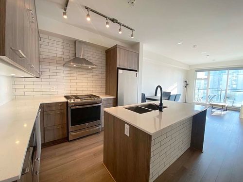 505-1012 Auckland St, New Westminster, BC, V3M0M3 | Card Image