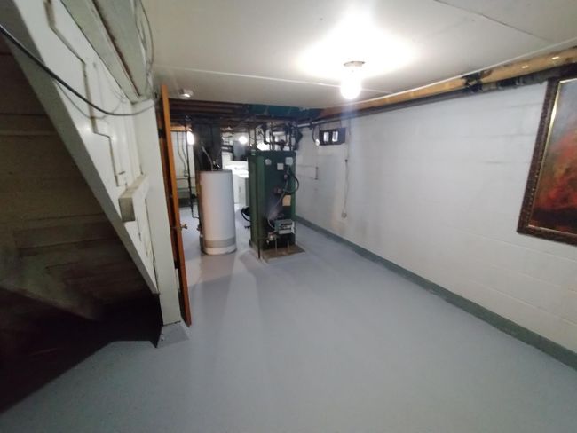 lots of storage space | Image 26