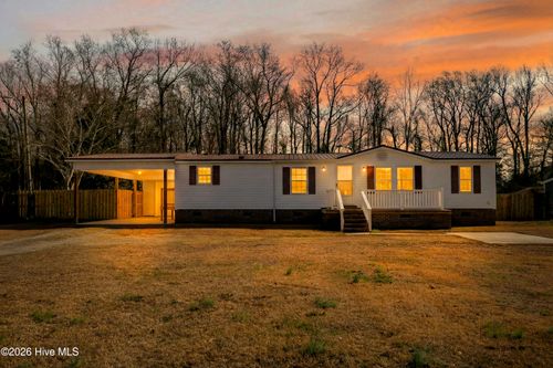 121 Woodcroft Ln, Rocky Point, NC, 28457-7954 | Card Image