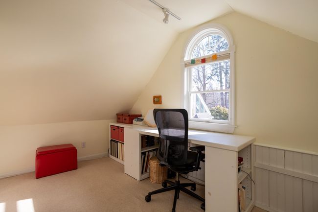 APT-4 - 774 Middle St, Condo with 2 bedrooms, 1 bathrooms and null parking in Portsmouth NH | Image 8