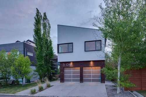 31 Wexford Way Sw, Calgary, AB, T3H0H1 | Card Image