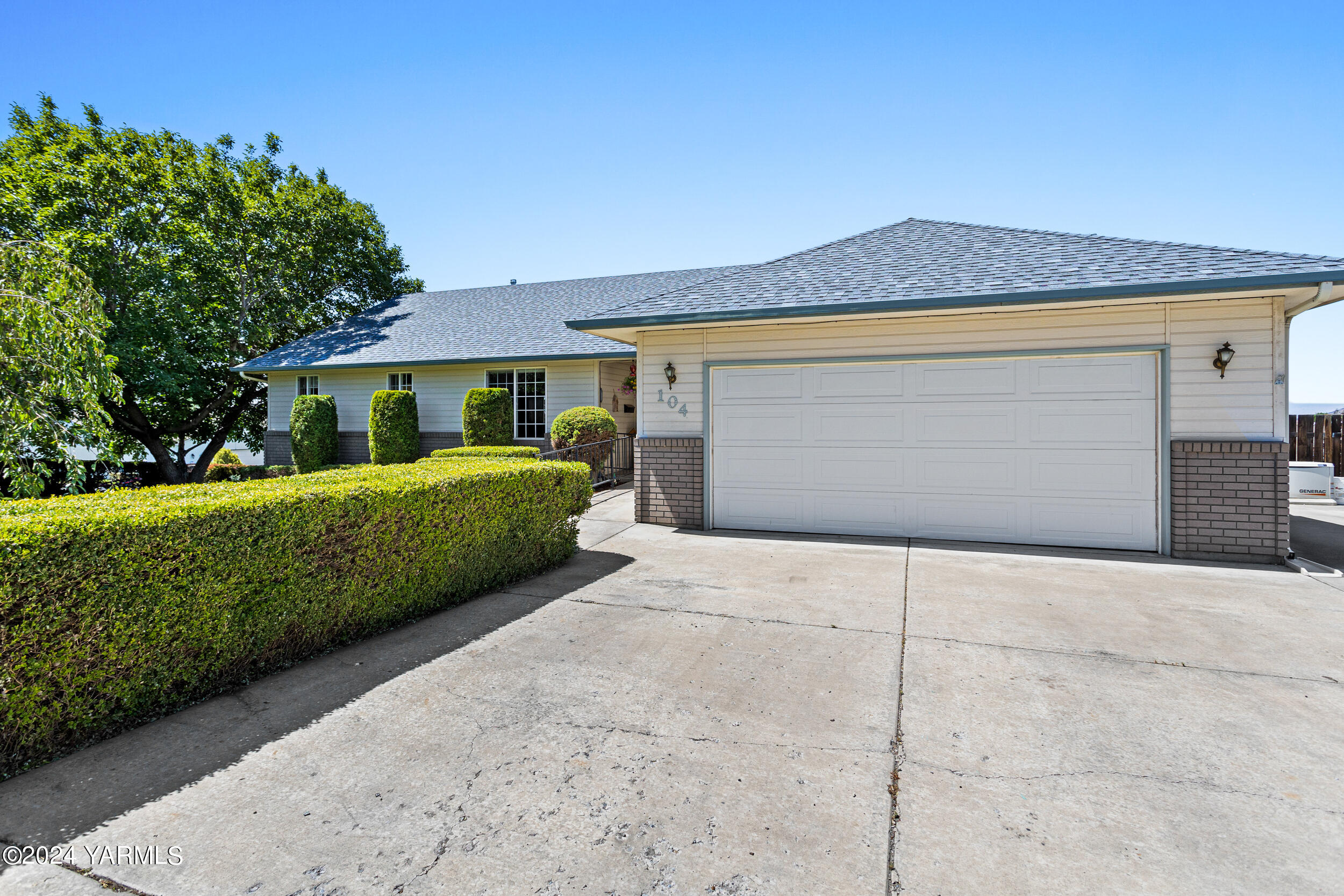 57th St, Yakima, WA 98901