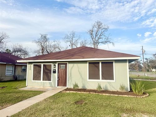 137 Laurel St, Lake Jackson, TX, 77566-5817 | Card Image