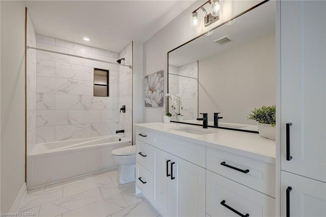 6477 Royal Magnolia Ave, House other with 3 bedrooms, 2 bathrooms and 2 parking in London ON | Image 28