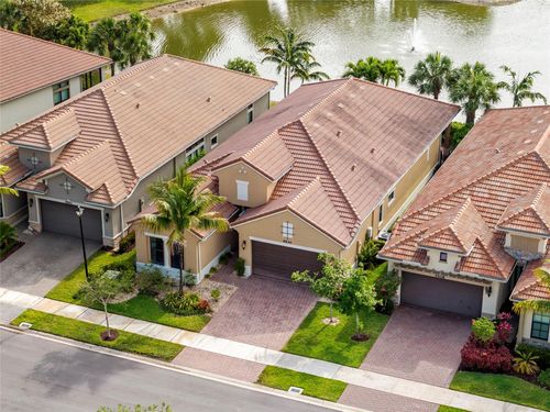9530 Karlberg Way, Parkland, FL, 33076-4676 | Card Image