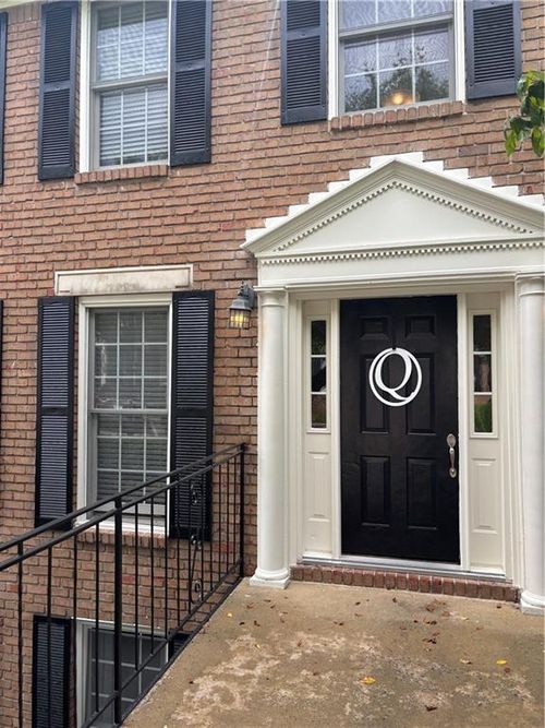 q5-1101 Collier Rd Nw, Atlanta, GA, 30318-8210 | Card Image