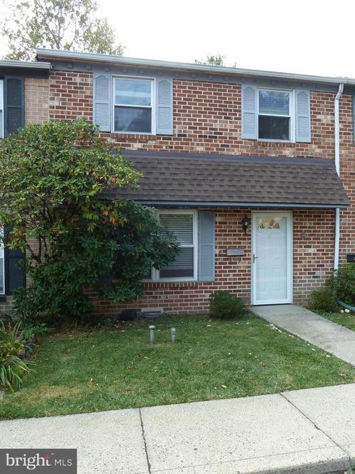 6 Constitution Ave, DOYLESTOWN, PA, 18901-2223 | Card Image