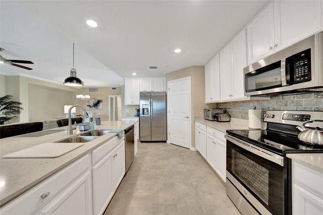 UNIT-101 - 12425 Ghiberti Cir, Condo with 3 bedrooms, 2 bathrooms and null parking in VENICE FL | Image 15