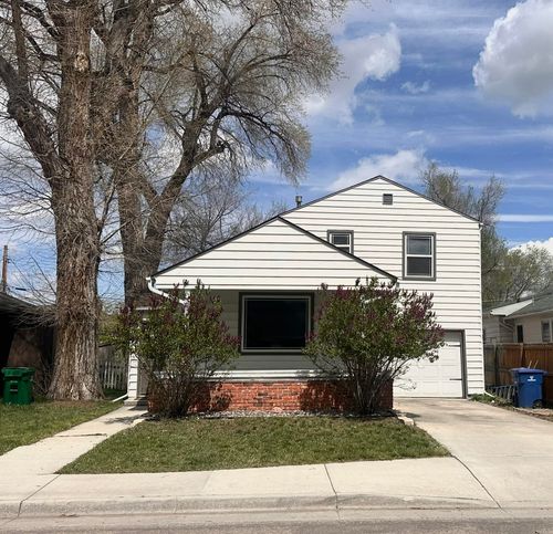 421 Park St, Sheridan, WY, 82801-4813 | Card Image
