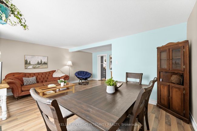 2013 Stonehenge Cres, Condo with 3 bedrooms, 2 bathrooms and null parking in Ottawa ON | Image 8
