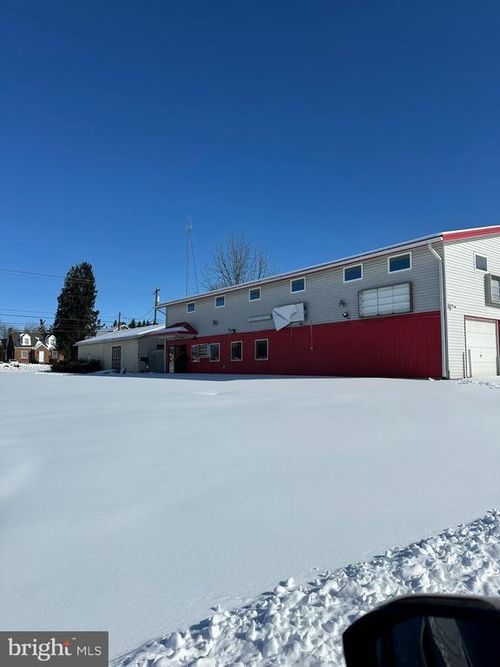 1758 Lincoln Way E, CHAMBERSBURG, PA, 17202-3348 | Card Image