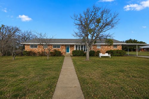 107 N 7th St, Krum, TX, 76249-9520 | Card Image