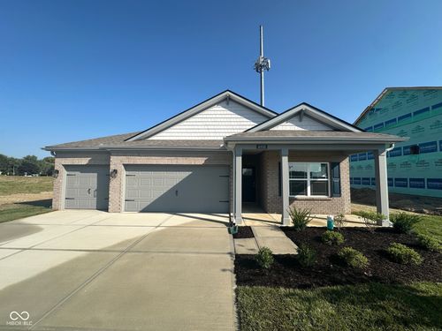 6918 Heritage Dr N, Greenfield, IN, 46140 | Card Image