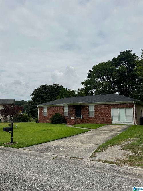 504 Overhill Rd, PELHAM, AL, 35124-1622 | Card Image