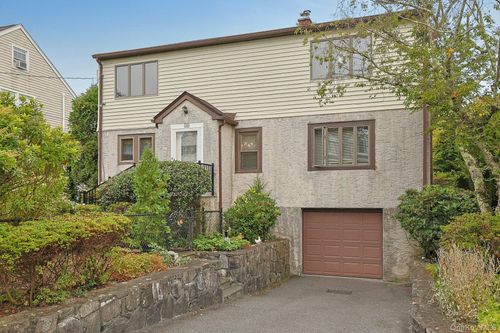 70 Highland Rd, Thornwood, NY, 10594-2112 | Card Image