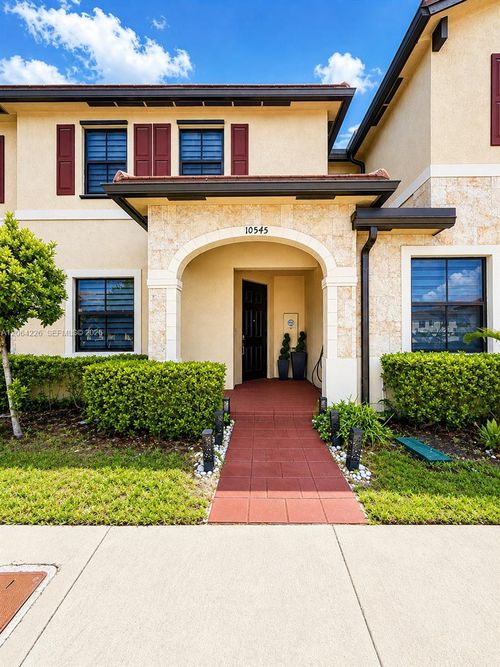 0-10545 W 32nd Ln, Hialeah, FL, 33018-2113 | Card Image