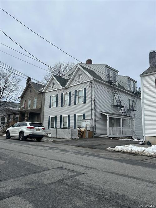 4-148 Clinton St, Montgomery, NY, 12549-1100 | Card Image