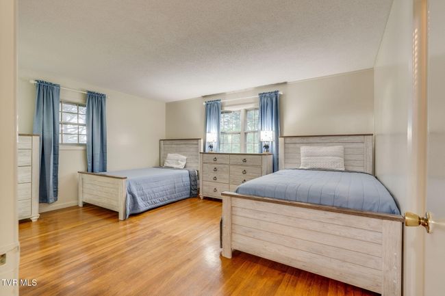 Upstairs: Room 2 | Image 12