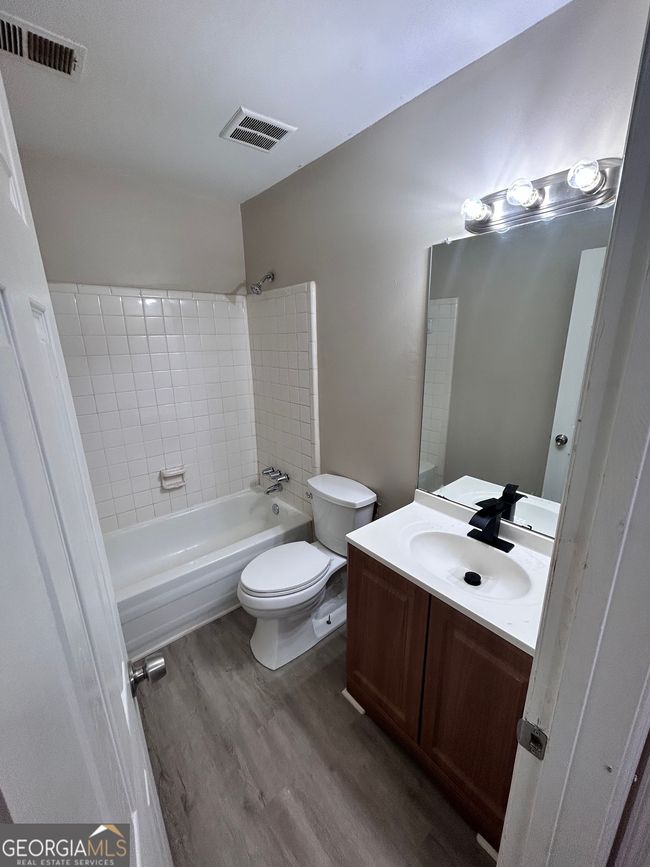 2033 Oak Park Ln, Condo with 3 bedrooms, 3 bathrooms and null parking in Decatur GA | Image 11